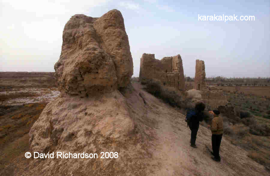 Double defensive towers Big Gu'ldu'rsin Qala