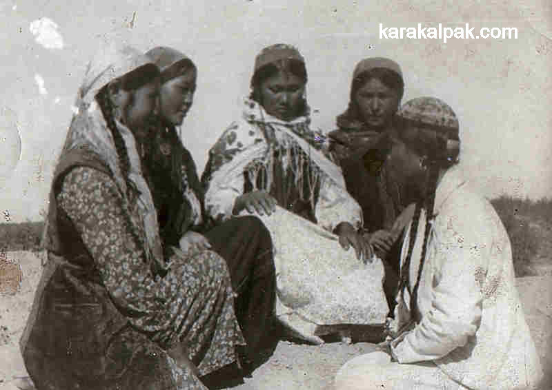 Girls from the Komsomol