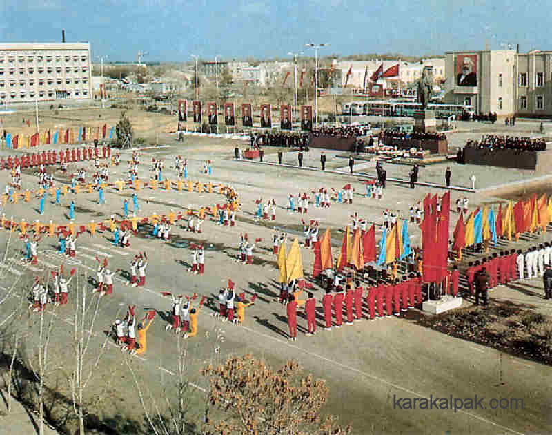 Celebrations in Lenin Square