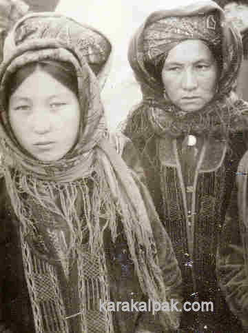 Karakalpak women with oramal and kerchiefs