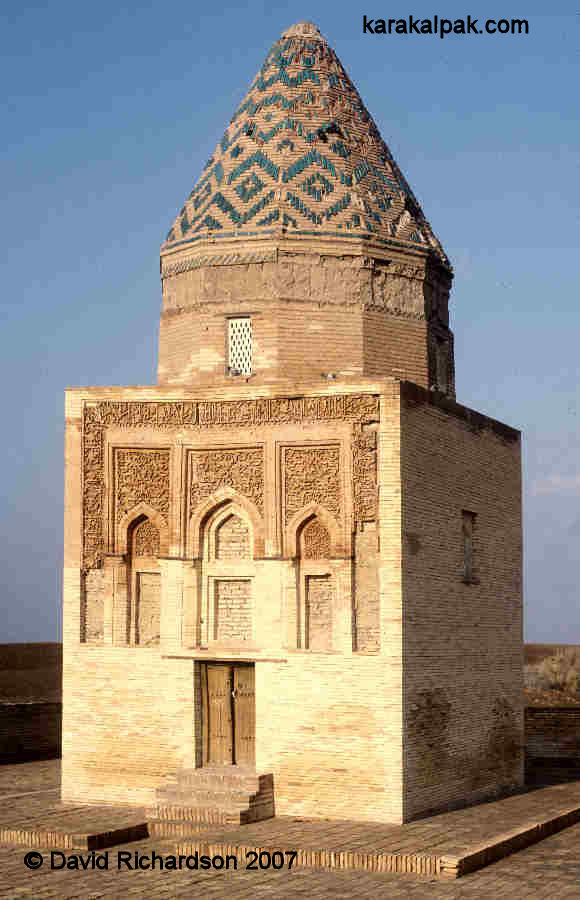 Tekesh Mausoleum, Konya Urgench