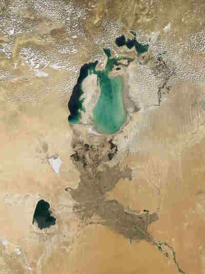 The Aral Sea in May 2001