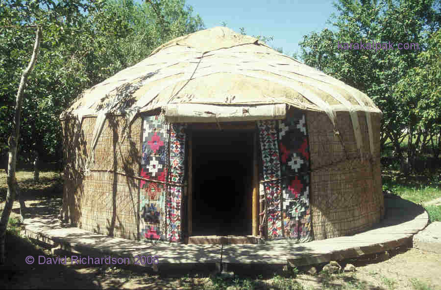 The completed yurt